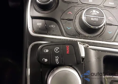 2015 Chrysler 200 Limited z USA, uszkodzony, nr VIN 1C3CCCAB6FN568324